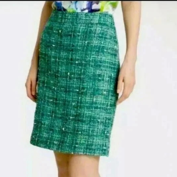kate spade Dresses & Skirts - Kate Spade Paint the Town Judy Skirt in Forrest Green Tweed